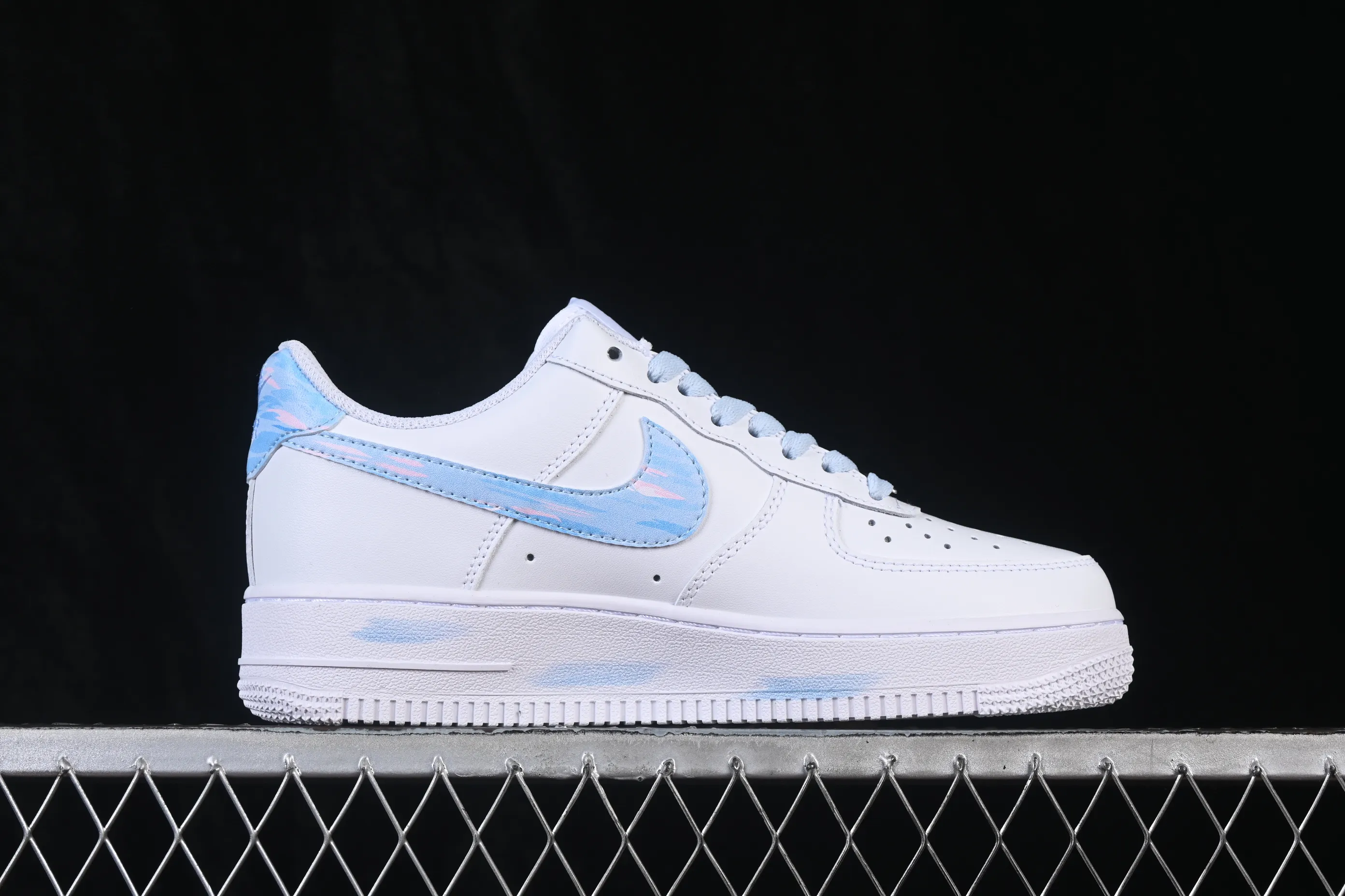 All categories Nk Air Force 1 Air Force series Nk Air Force 1 Low Air Force low-top Nike Air Force 1'07 Low Two-dimensional theme Square inch Wanxiang Air Force 1 low-top casual sneakers ZH0316-129